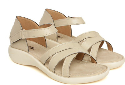 

Vendoz Women Cream Flats
