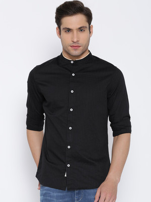 

United Colors of Benetton. Men's Striped Casual Black Shirt, 16p5ac72u008i