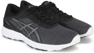 

Asics NITROFUZE Running Shoes For Men(Black, Grey, 9097