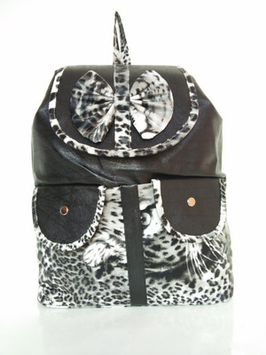 

HONCHO LATEST 4 L Backpack(Black)