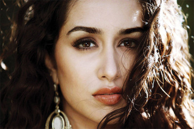 

shraddha kapoor poster2 Poster Paper Print(18 inch X 12 inch, Rolled)