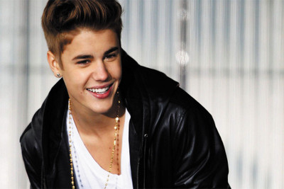 

justin-biber poster24 Paper Print(18 inch X 12 inch, Rolled)