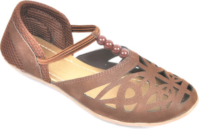 Fashbeat Women Brown Flats