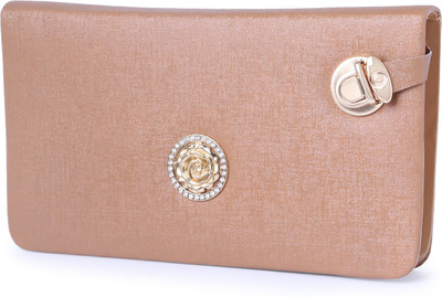 

Levise London Casual Brown Clutch