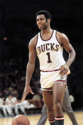 

oscar-robertson. Poster Paper Print(18 inch X 12 inch, Rolled)