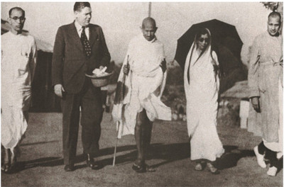 

gandhi in world war 1. Poster Paper Print(18 inch X 12 inch, Rolled)