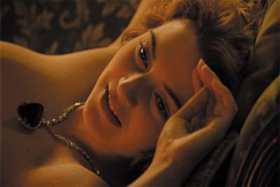 

RadhaKripa Kate-Winslet poster28 Paper Print(18 inch X 12 inch, Rolled)