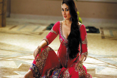 

Most-Searched-Bollywood-Celeb…apoor Poster Paper Print(18 inch X 12 inch, Rolled)