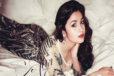 

alia-bhatt poster5 Poster Paper Print(18 inch X 12 inch, Rolled)