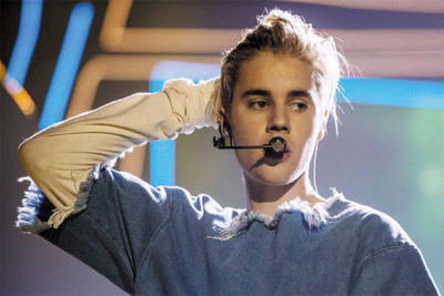 

Justin-Bieber poster10 Poster Paper Print(18 inch X 12 inch, Rolled)