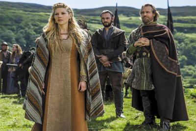 

katheryn-winnick-vikings poster Poster Paper Print(18 inch X 12 inch, Rolled)