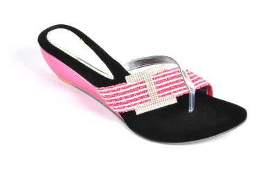 

Fashbeat Women Pink Wedges