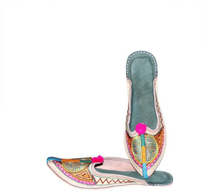 

Bharat Plaza Mojaris For Women(Multicolor, Multi-coloured