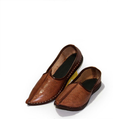 

Bharat Plaza Mojaris For Men(Brown