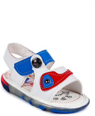 

N Five Boys & Girls Velcro Strappy Sandals(White