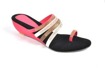 

Fashbeat Women Pink Wedges