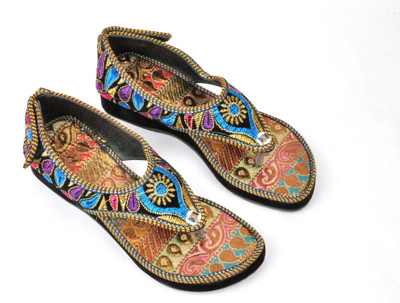 

Fashbeat Women Multi Color Flats