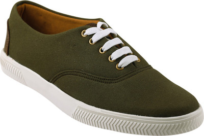

Quarks Casuals For Men(Green