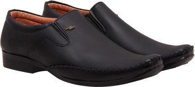 

Fashbeat Slip On For Men(Black