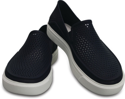 

Crocs CitiLane Roka Slip-on W Slip On Sneakers For Women(Black, Navy