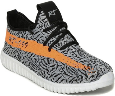 

Vinaya Running Shoes For Men(Grey