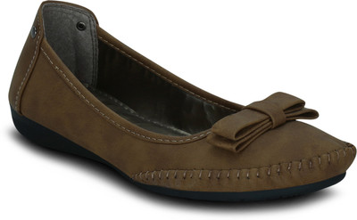 

Get Glamr Hexan Bellies For Women(Tan