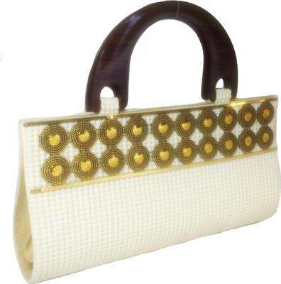 

Chalissa Party White Clutch