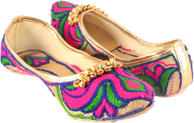 

Shopping World Women Red Bellies