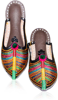 

Bharat Plaza Mojaris For Women(Multicolor, Multi-coloured