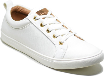 DOC Martin Men White Zurik Casuals For Men(White
