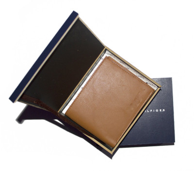 

Nietz Men Brown Genuine Leather Wallet(6 Card Slots)