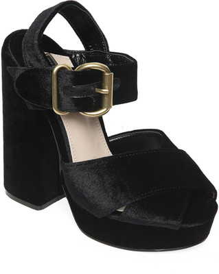 

Flat n Heels Women Black Heels