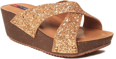 

MSC Women Gold Wedges