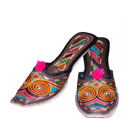 

Bharat Plaza Mojaris For Women(Multicolor, Multi-coloured
