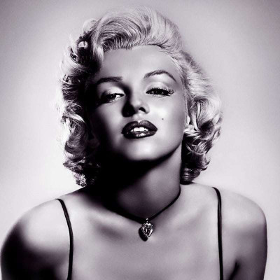 

Marilyn Monroe ON HI QUALITY LARGE PRINT 36X24 INCHES Photographic Paper(36 inch X 24 inch, Rolled)