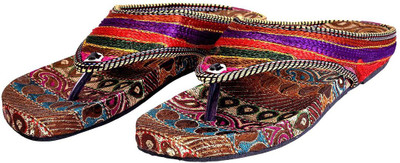 

Halowishes Halowishes Women Traditional Multi Color Ethnic Flat Chappal Casuals For Women(Multicolor