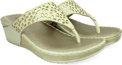 

Inc.5 Women BEIGE Wedges