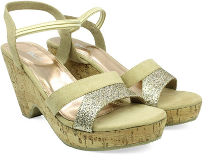 

Inc.5 Women BEIGE Wedges