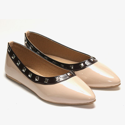 

TEN Cream Flat Bellies Bellies For Women(Beige