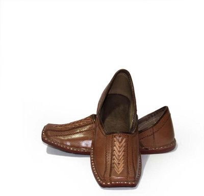 

Bharat Plaza Mojaris For Men(Brown