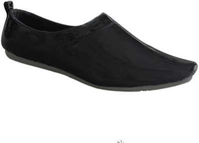 SK TRADERS Casuals For Men(Black