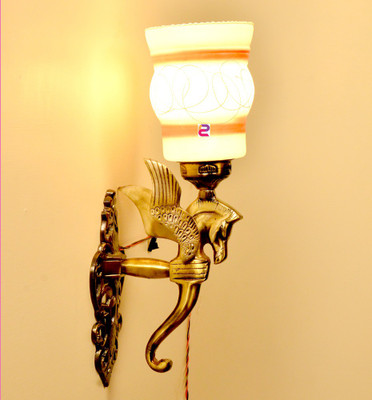 

Creaze Wallchiere Wall Lamp