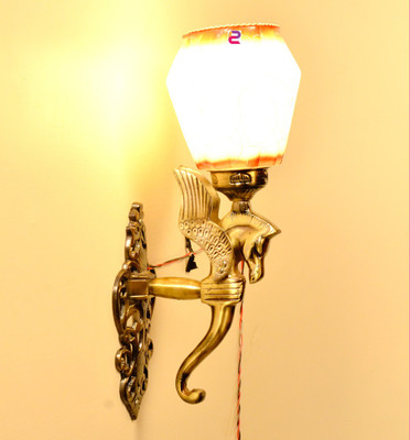 

Creaze Wallchiere Wall Lamp