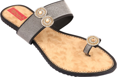 

Footrendz Women Black Flats