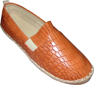 

GS Footwear Casuals For Men(Beige, Orange