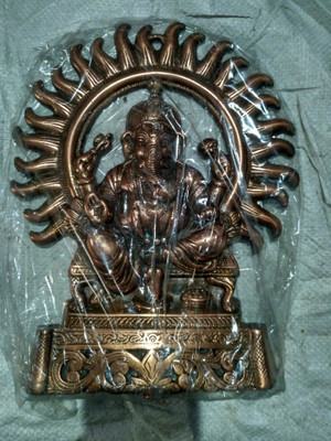 

MATERIALCRAFT STANDING KIRAN GNESH PLATE Decorative Showpiece - 27 cm(Aluminium, Brown)