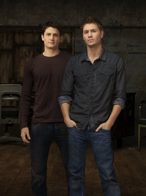 

One Tree Hill -Nathan Scott ON HI QUALITY LARGE PRINT 36X24 INCHES Photographic Paper(36 inch X 24 inch, Rolled)