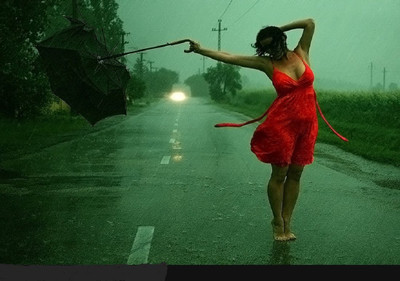 

WALKING IN THE RAIN ON HI QUALITY LARGE PRINT 36X24 INCHES Photographic Paper(36 inch X 24 inch, Rolled)