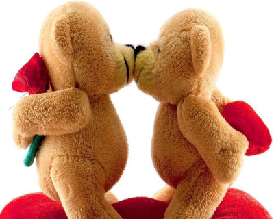 

Teddy Kissing ON GOOD QUALITY HD QUALITY WALLPAPER POSTER Fine Art Print(19 inch X 13 inch, Rolled)