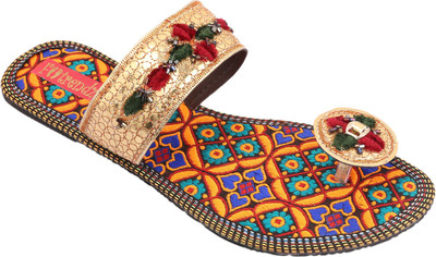 

Footrendz Women Gold Flats